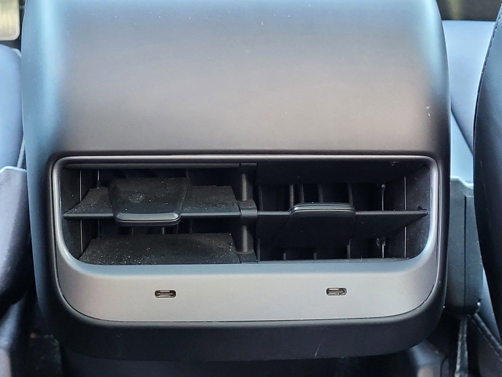 Used 2022 Tesla Model Y Long Range AWD/4WD image 18
