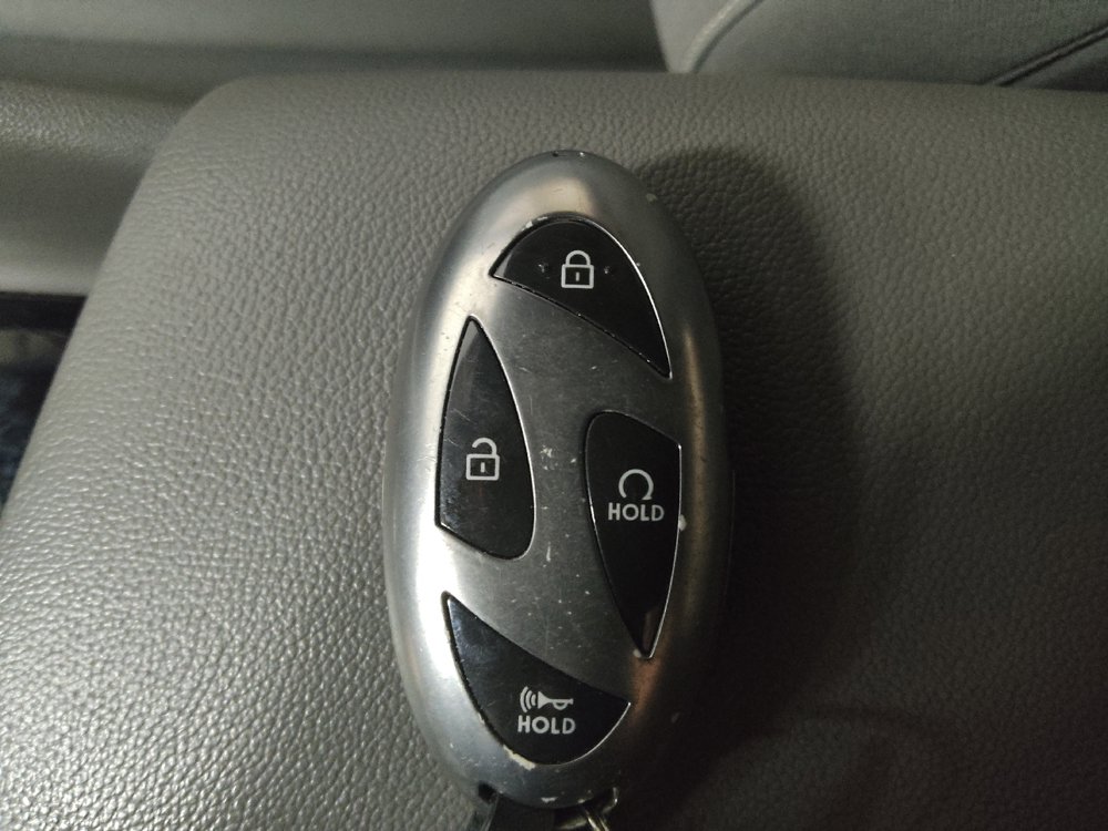 Used 2024 Hyundai Elantra Blue FWD image 32
