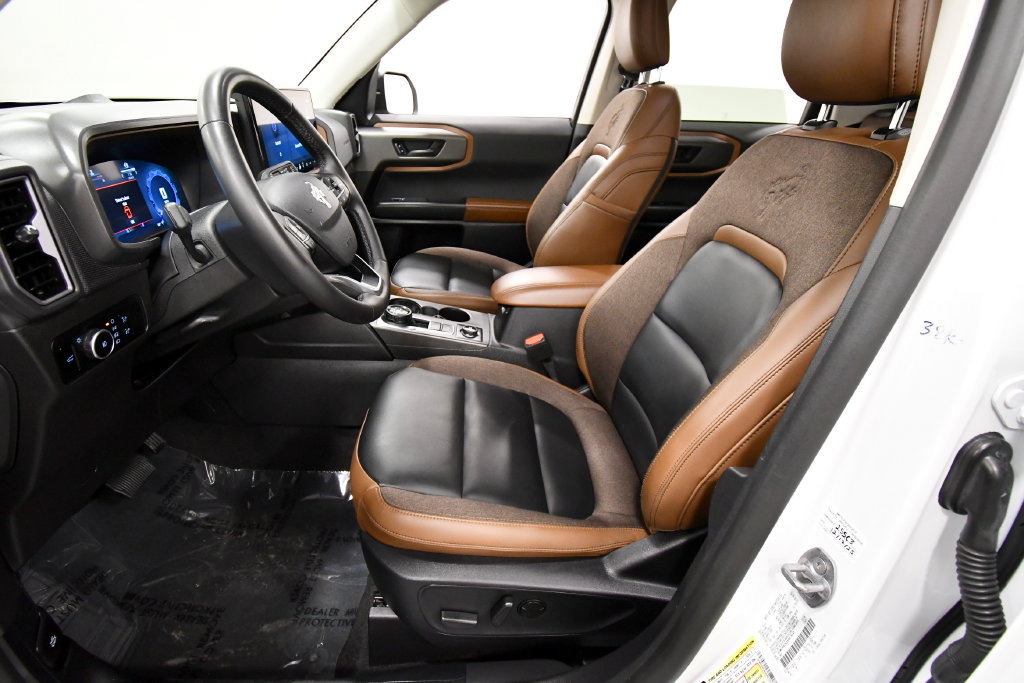 Used 2025 Ford Bronco Sport Outer Banks AWD/4WD image 14