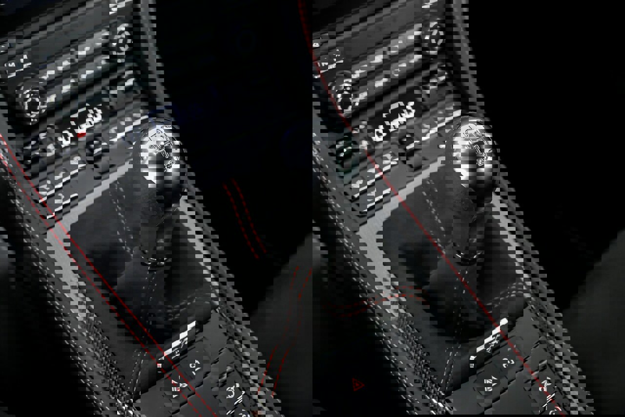 Used 2022 Porsche 718 Cayman GT4 image 35