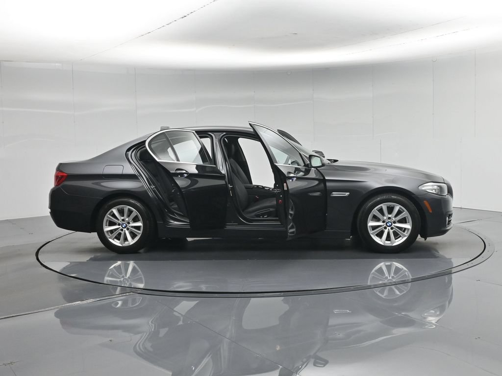 Used 2016 BMW 528i Sedan RWD image 4