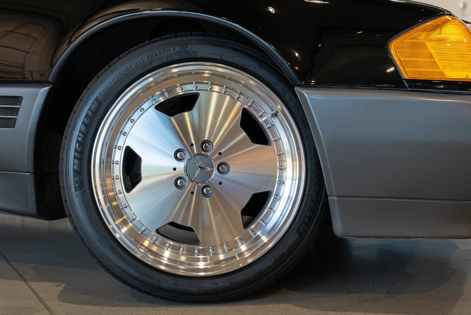 Used 1992 Mercedes-Benz 500 SL image 9