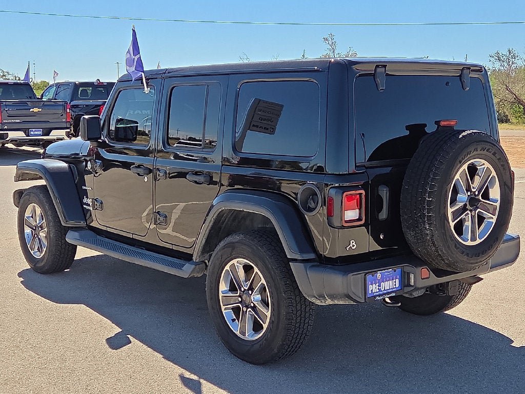 Used 2018 Jeep Wrangler Unlimited Sahara AWD/4WD image 3