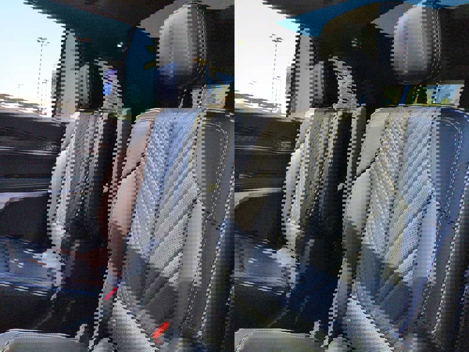 New 2026 Cadillac Vistiq Platinum image 25