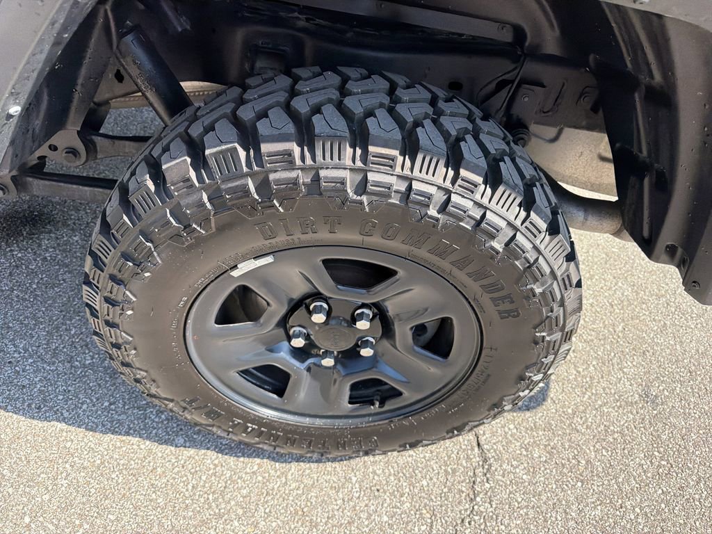 Used 2023 Jeep Gladiator Sport image 12