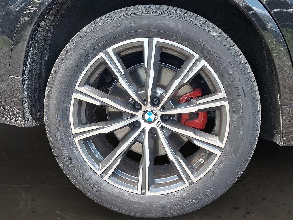 Certified 2025 BMW X5 xDrive40i w/ M Sport Package AWD/4WD image 9