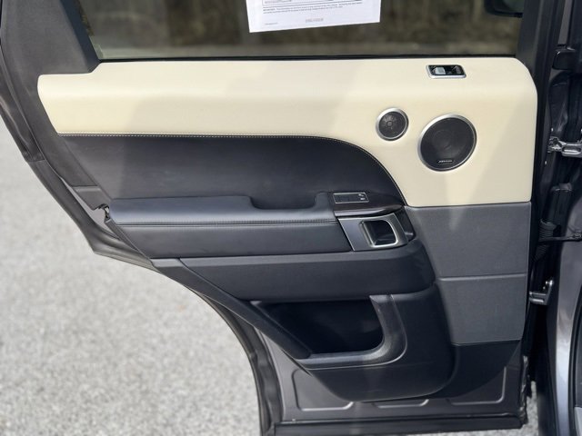 Used 2020 Land Rover Range Rover Sport HSE Dynamic image 12