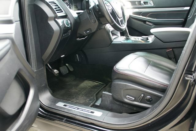 Used 2016 Ford Explorer Sport w/ Equipment Group 401A image 17