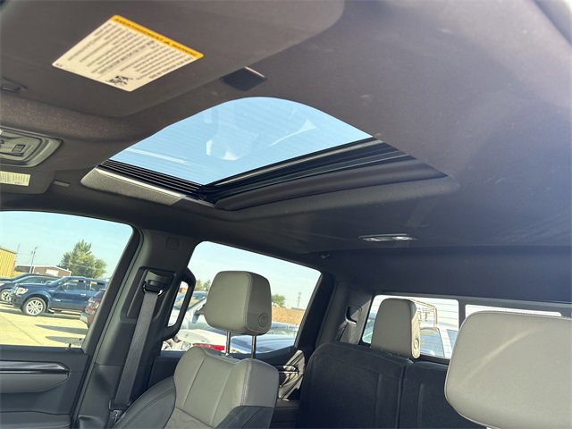 Used 2024 Chevrolet Silverado 1500 ZR2 w/ Technology Package image 11