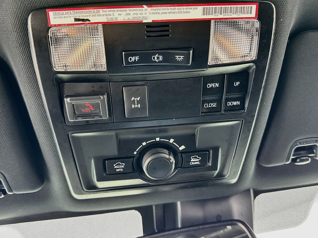 Used 2020 Toyota Tacoma TRD Off-Road w/ TRD Premium Off Road Package AWD/4WD image 15