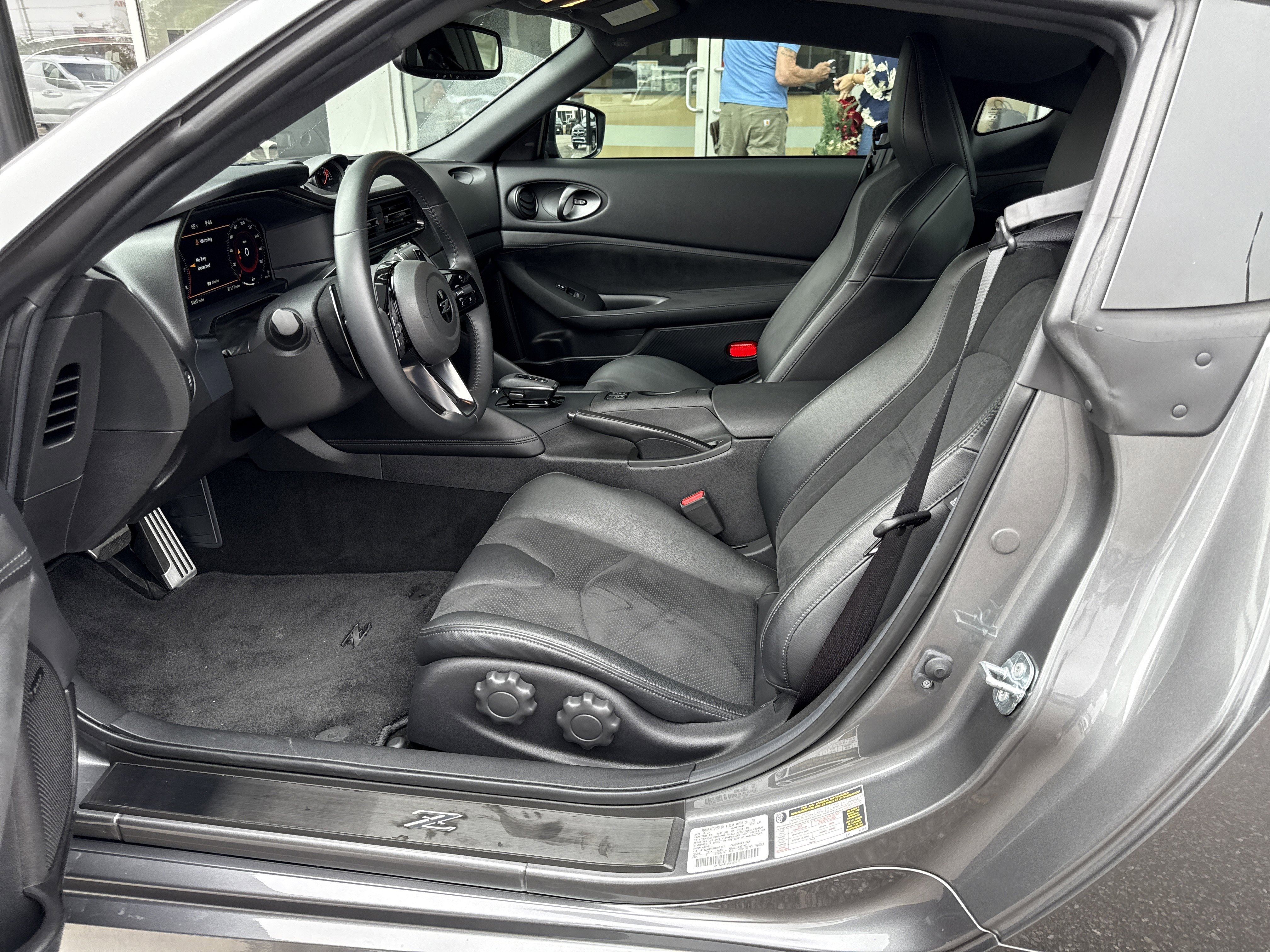 Used 2024 Nissan Z Performance w/ Floor Mat Package image 10
