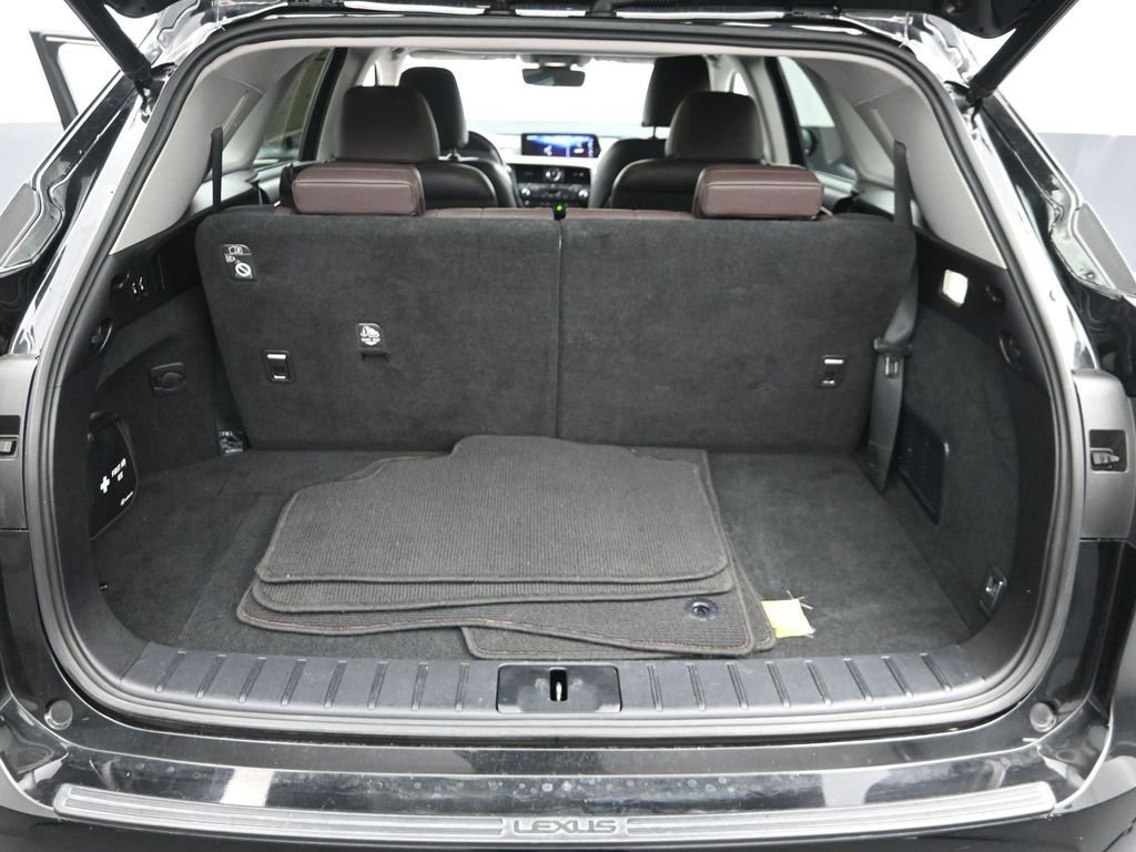 Used 2018 Lexus RX 350L AWD image 11