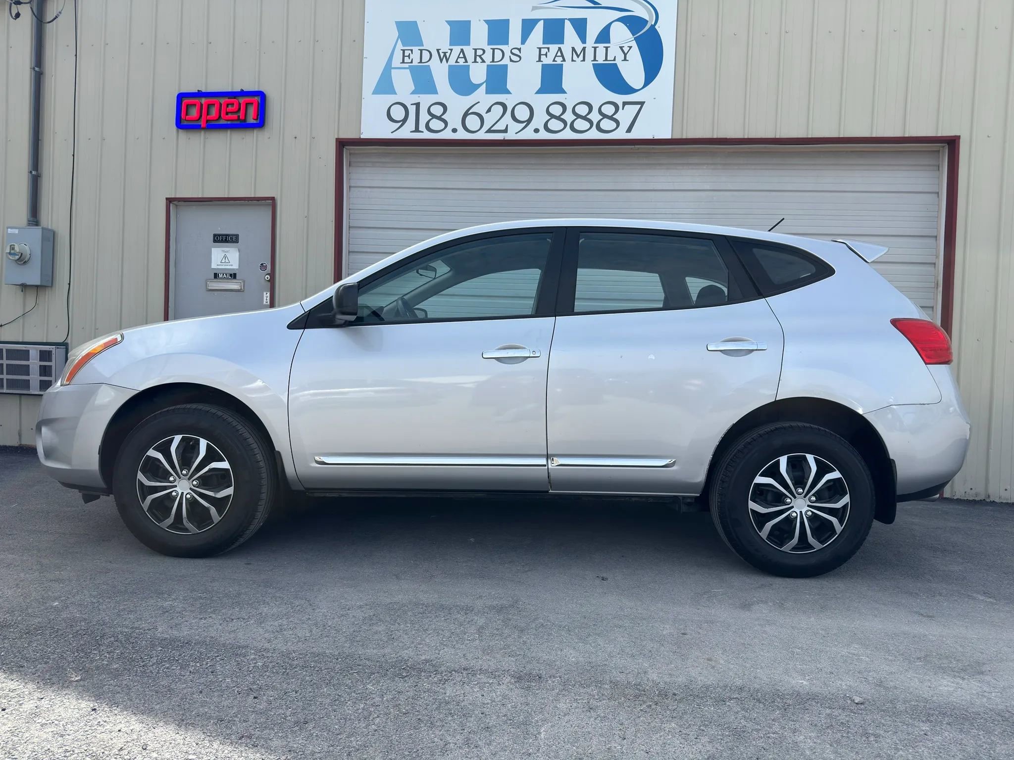 Used 2012 Nissan Rogue S FWD image 14