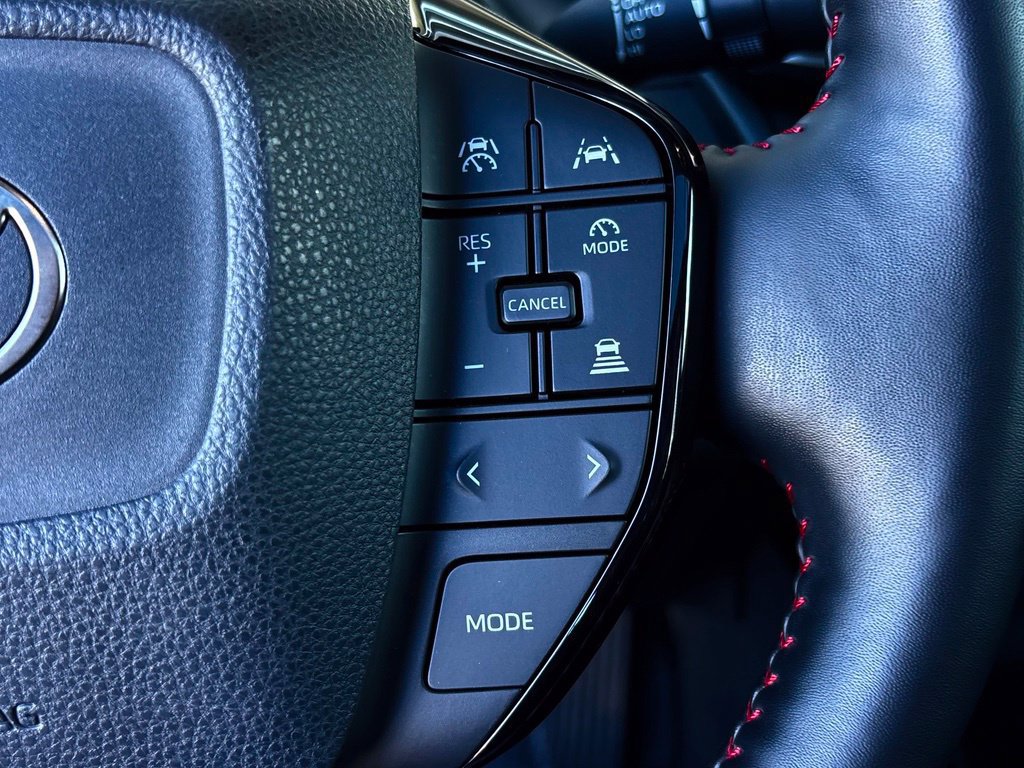 Used 2024 Toyota Prius Prime FWD image 19