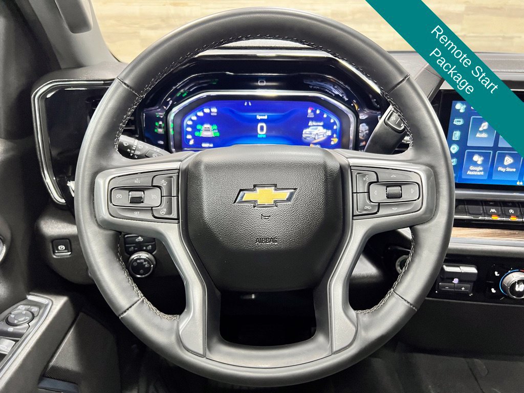 Used 2025 Chevrolet Silverado 1500 LT AWD/4WD image 4