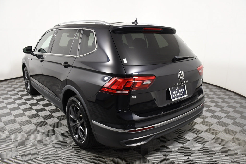 Used 2023 Volkswagen Tiguan SE AWD/4WD image 4