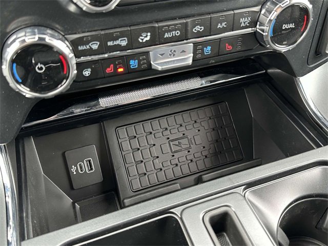 New 2025 Ford F150 Lariat w/ Equipment Group 502A High image 31