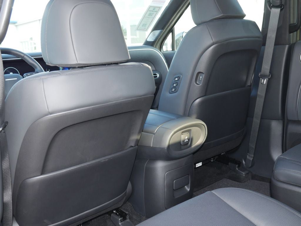 Used 2026 Hyundai Palisade Calligraphy FWD image 34