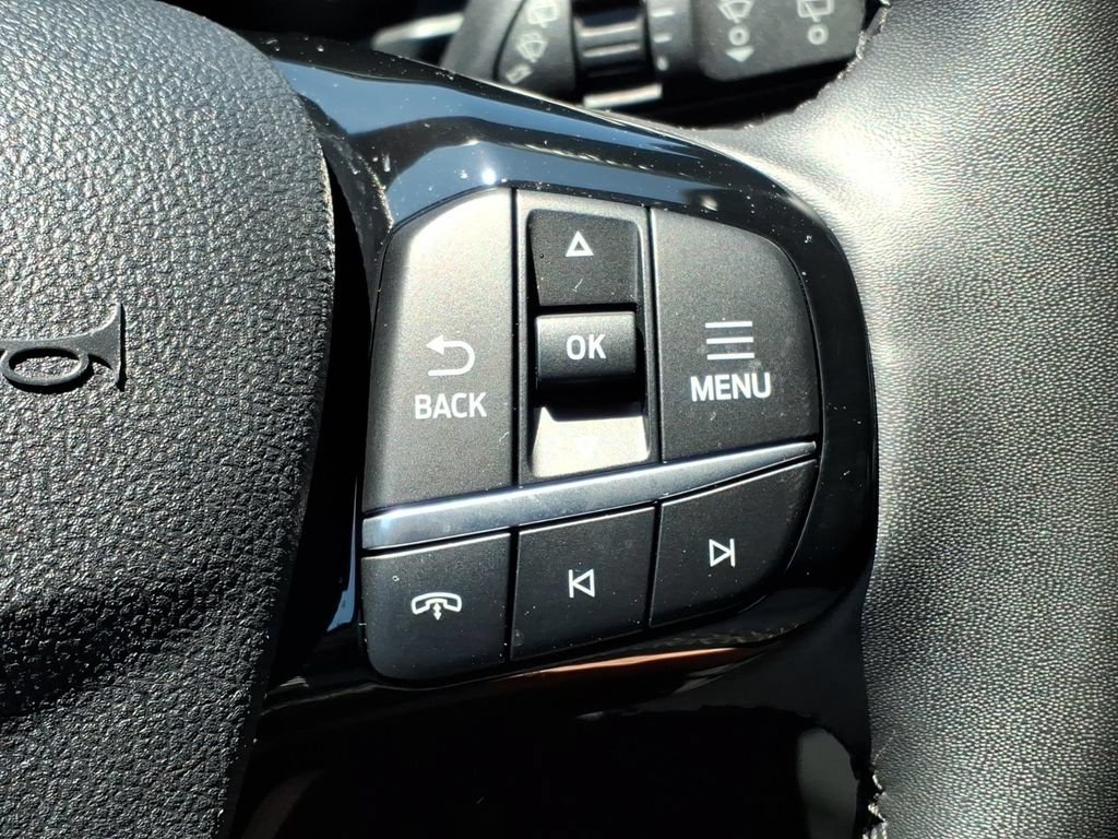Used 2023 Ford Escape Active w/ Tech Pack #1 AWD/4WD image 17