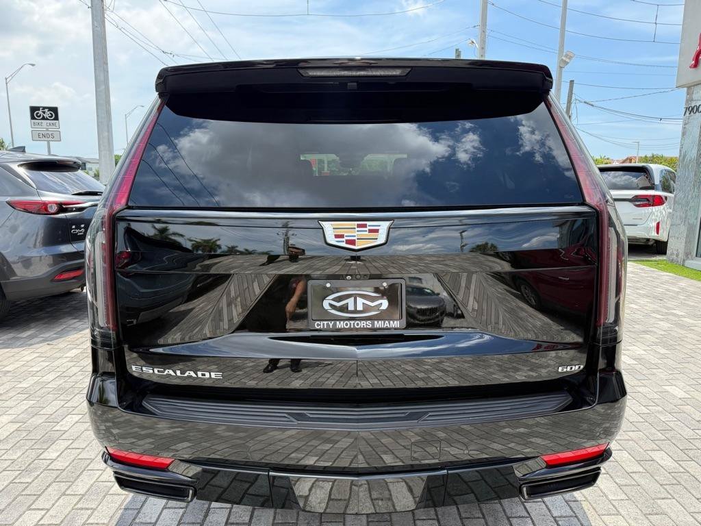 Used 2022 Cadillac Escalade ESV Sport w/ Touring Package AWD/4WD image 6