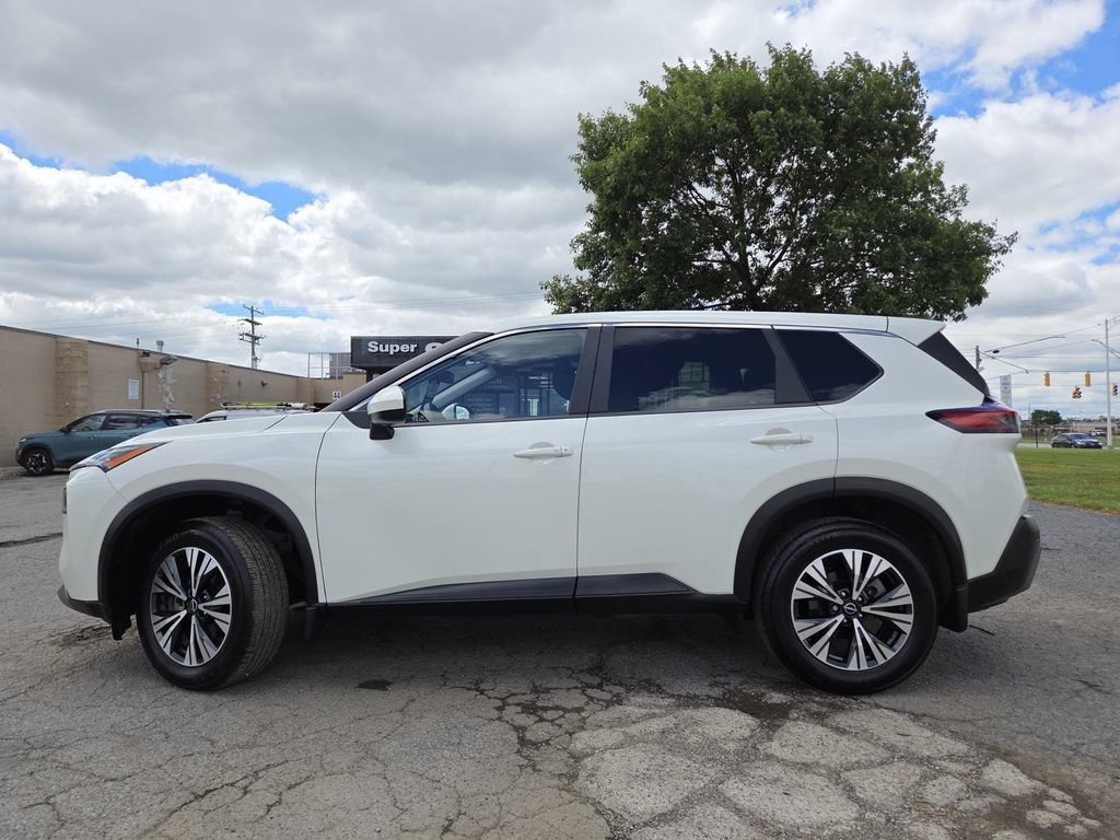 Used 2023 Nissan Rogue SV AWD/4WD image 16