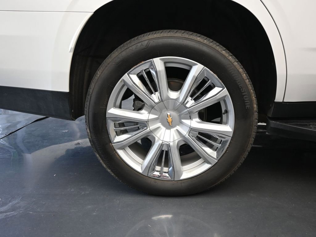 Used 2024 Chevrolet Tahoe High Country w/ Advanced Technology Package image 9