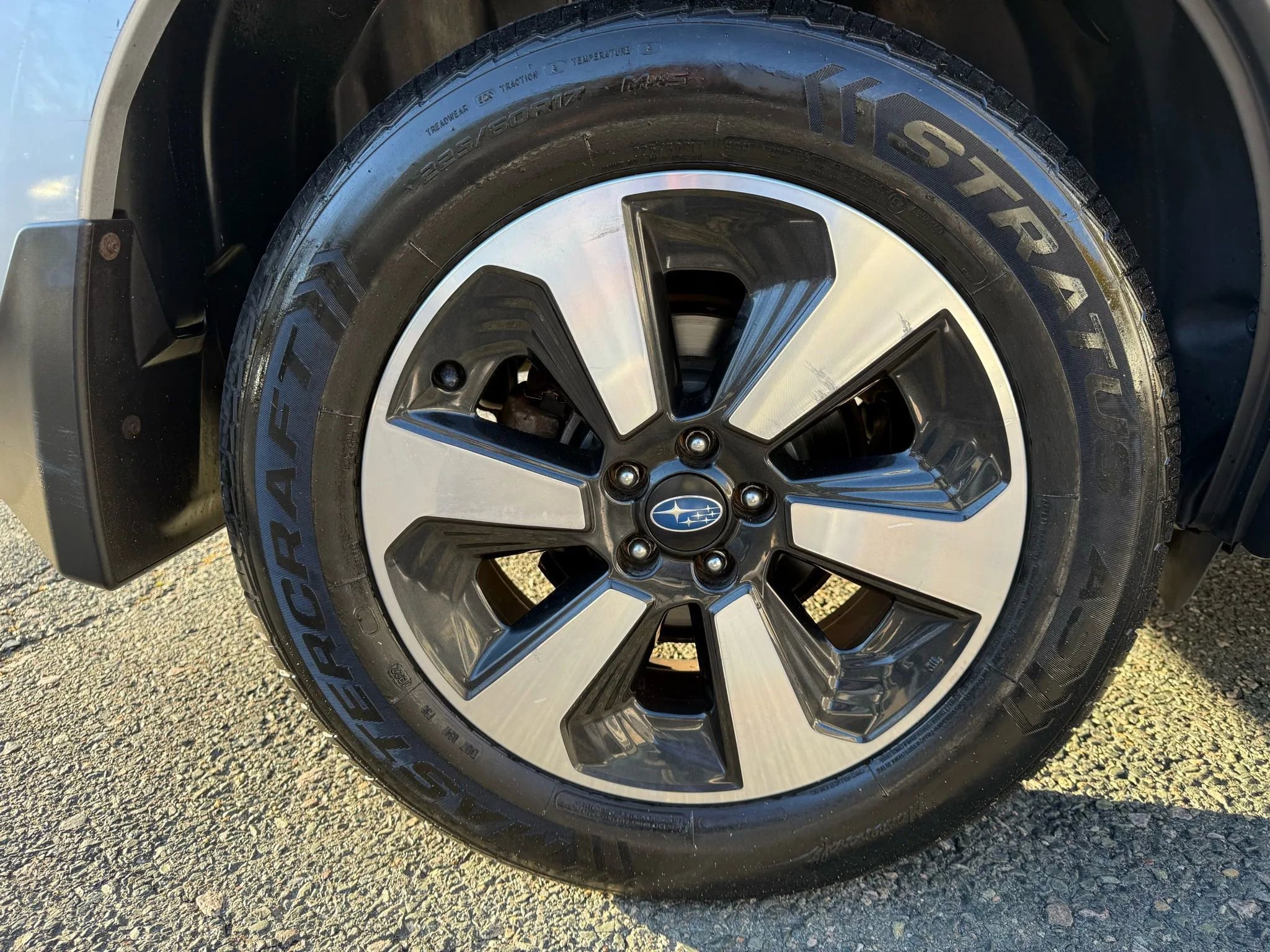 Used 2017 Subaru Forester 2.5i Premium w/ All-Weather Package image 10