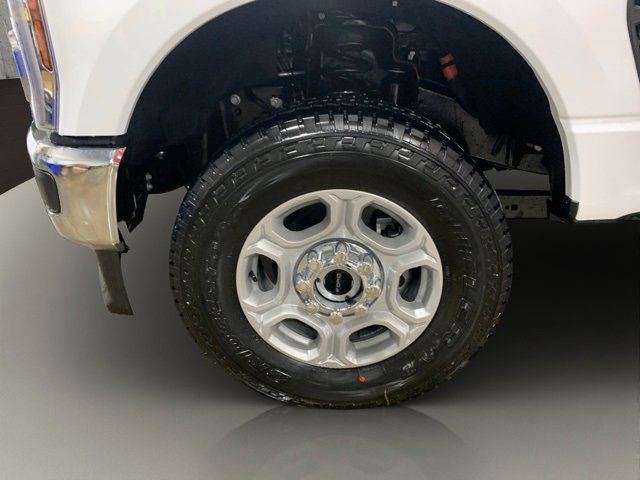 New 2026 Ford F350 XLT w/ XLT Premium Package image 15