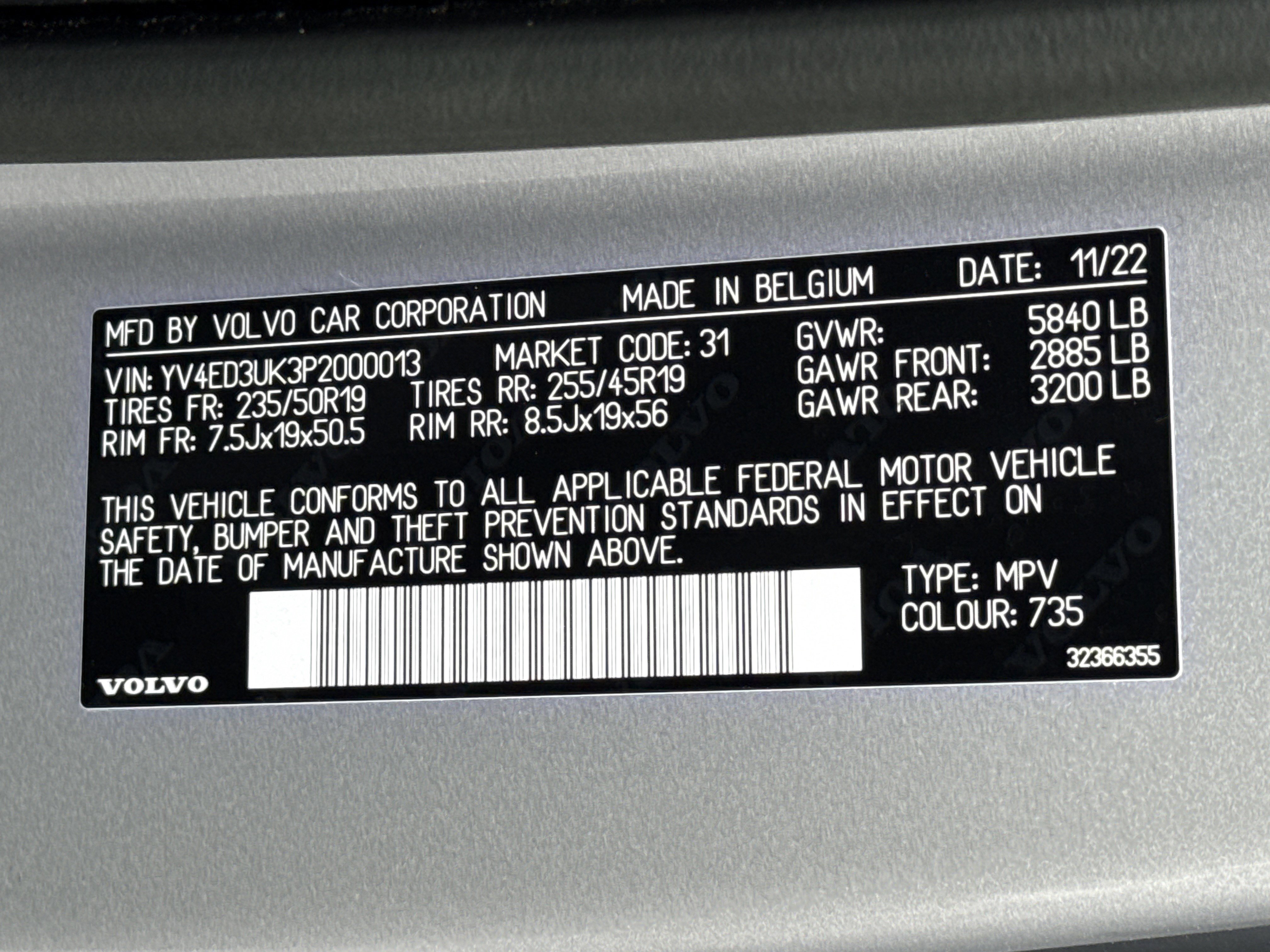 Used 2023 Volvo XC40 Recharge Core image 34