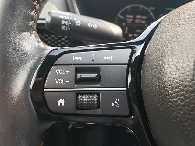 Used 2025 Honda CR-V Sport Touring image 27