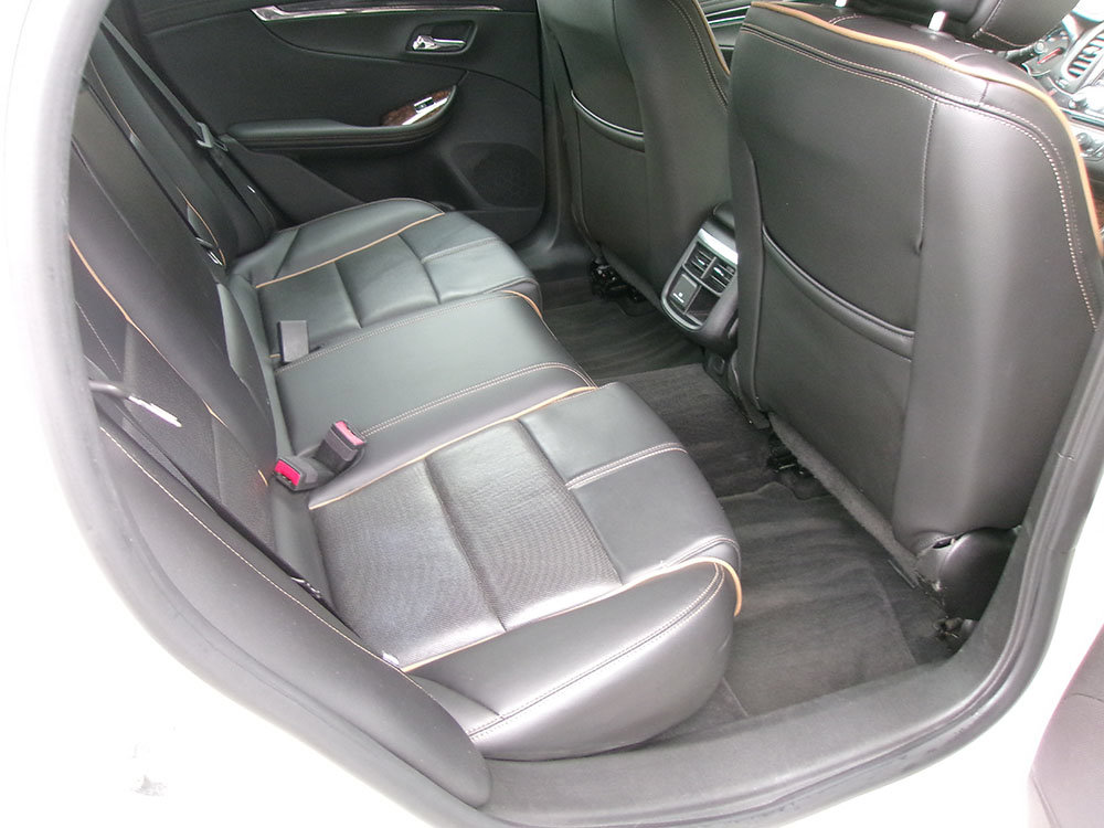 Used 2014 Chevrolet Impala LTZ FWD image 12
