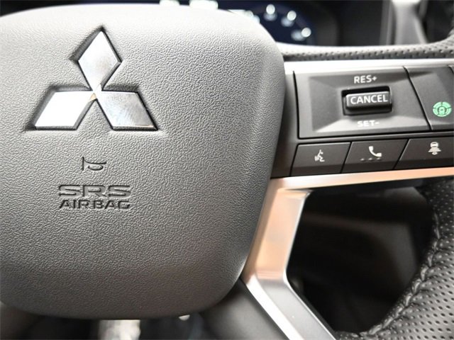 New 2025 Mitsubishi Outlander SEL image 24