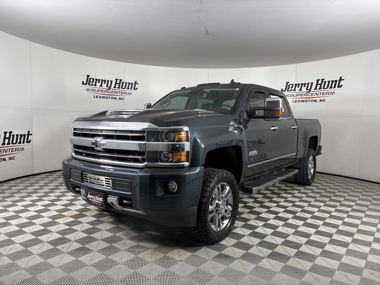 Used 2019 Chevrolet Silverado 2500 High Country w/ Duramax Plus Package AWD/4WD image 1