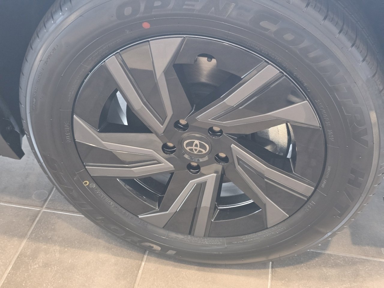 New 2026 Toyota C-HR AWD/4WD image 7