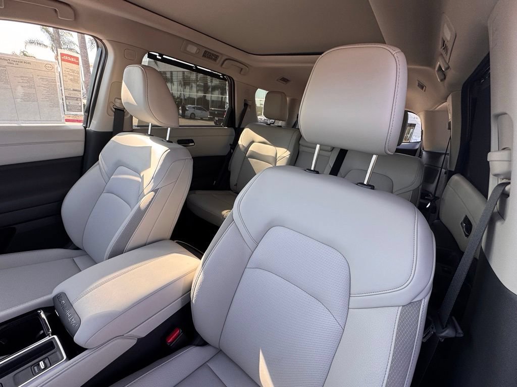New 2026 Nissan Pathfinder SL w/ SL Premium Package (P04) FWD image 13