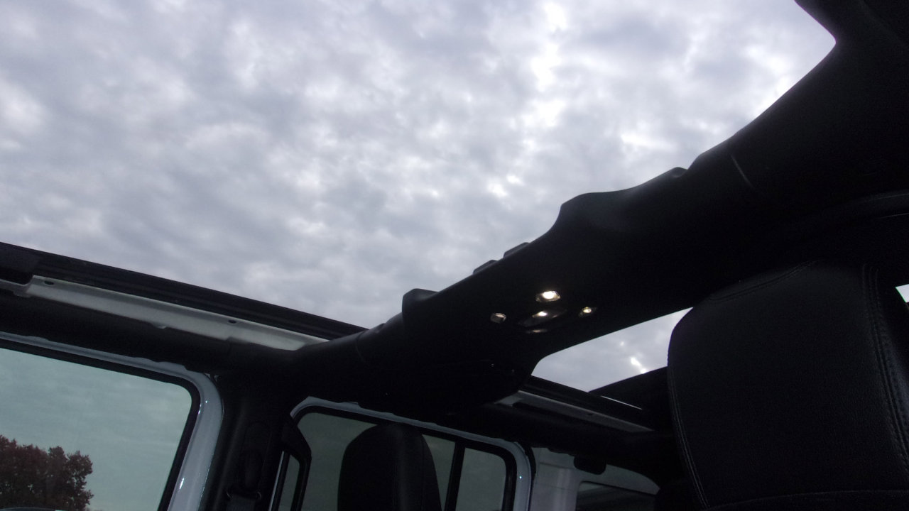 Used 2021 Jeep Wrangler Unlimited Rubicon 4xe w/ Safety Group image 9