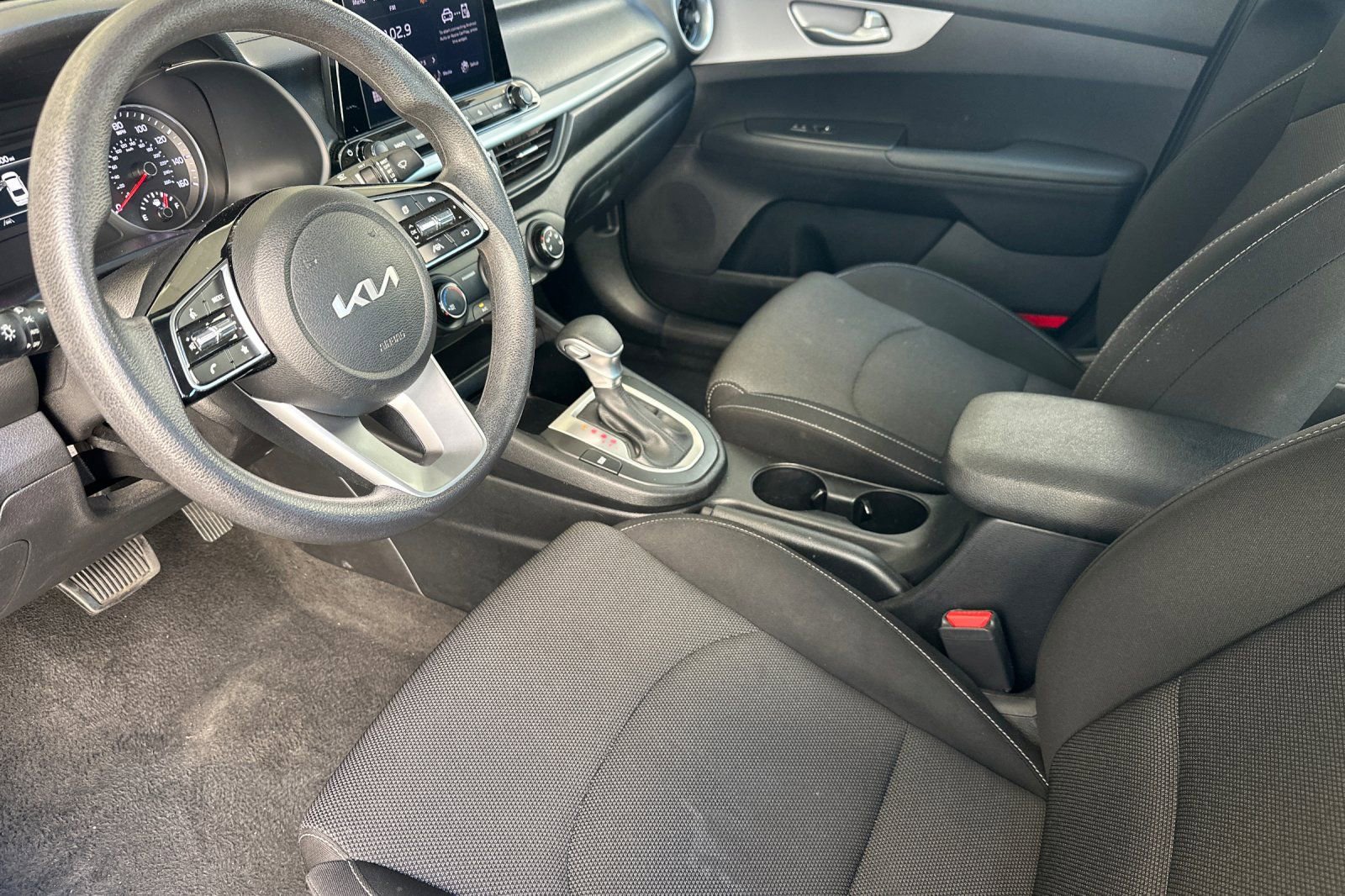 Used 2024 Kia Forte LXS FWD image 10