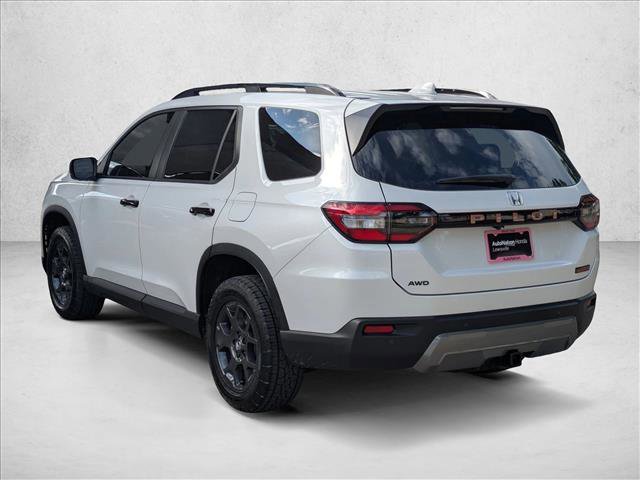 Certified 2026 Honda Pilot TrailSport image 10