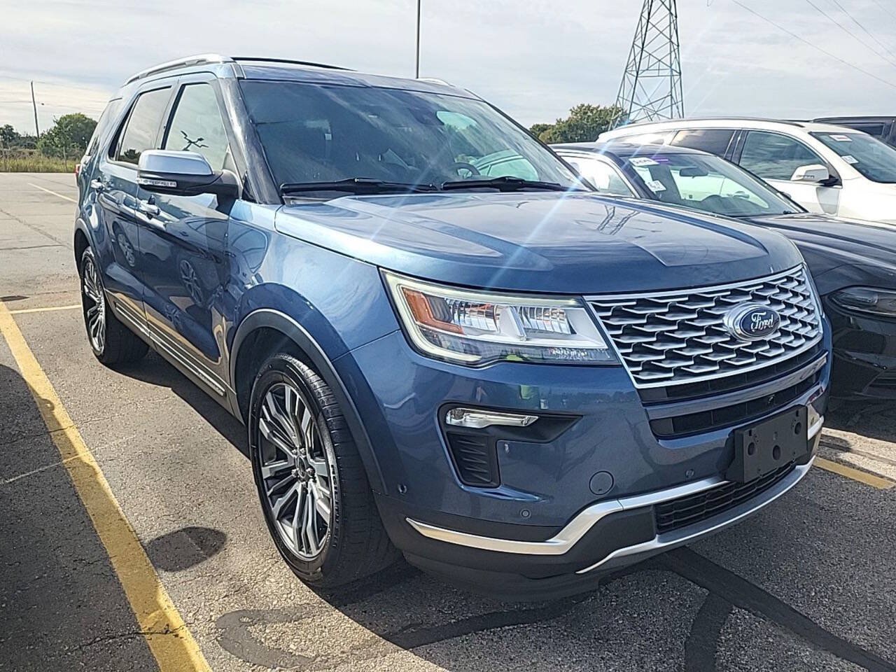 Used 2018 Ford Explorer Platinum AWD/4WD image 5