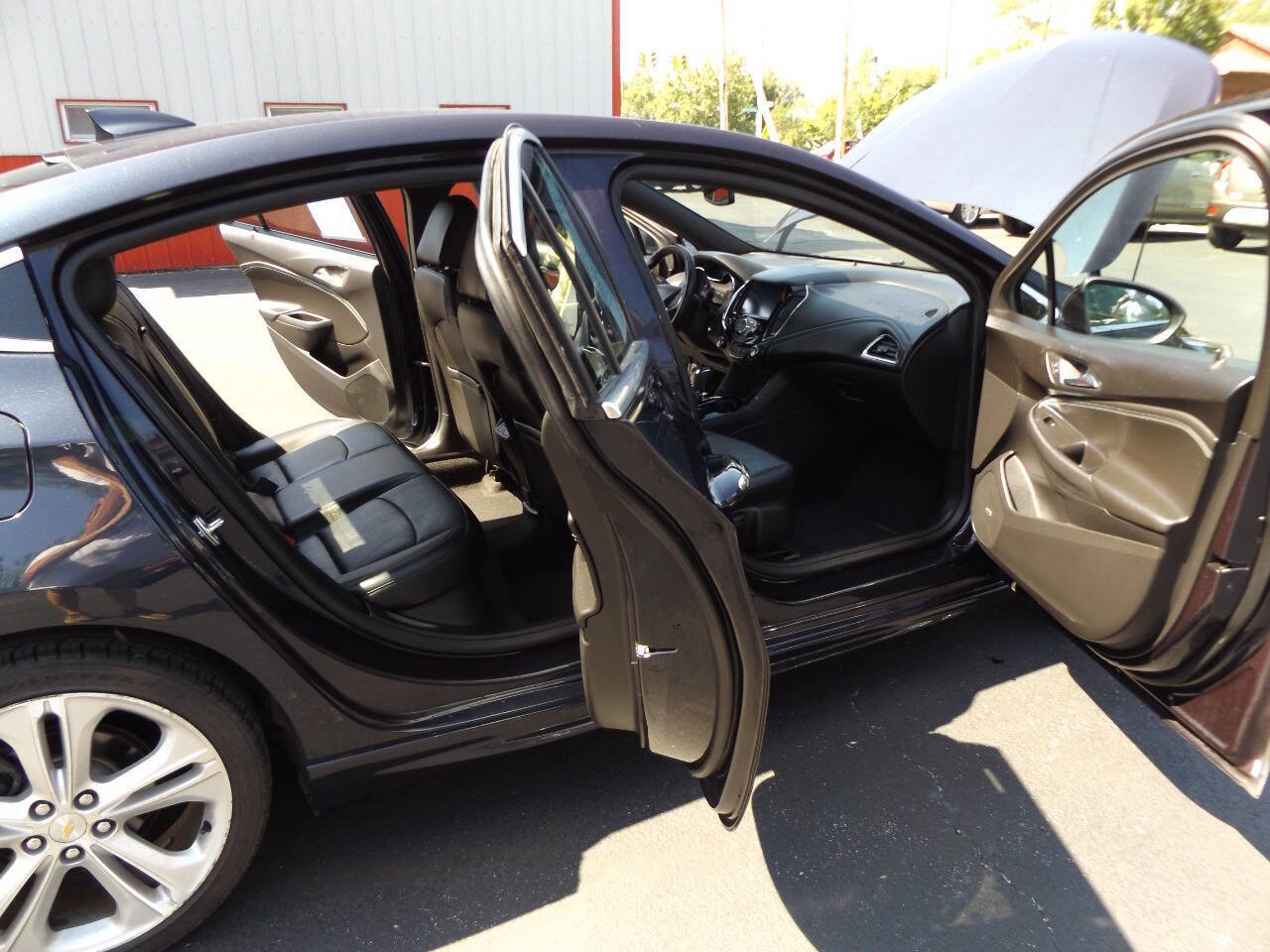 Used 2016 Chevrolet Cruze Premier image 21