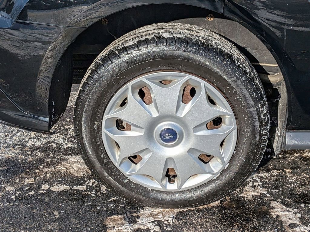 Used 2017 Ford Transit Connect XLT image 21