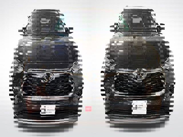 Used 2024 Toyota Highlander Platinum image 7