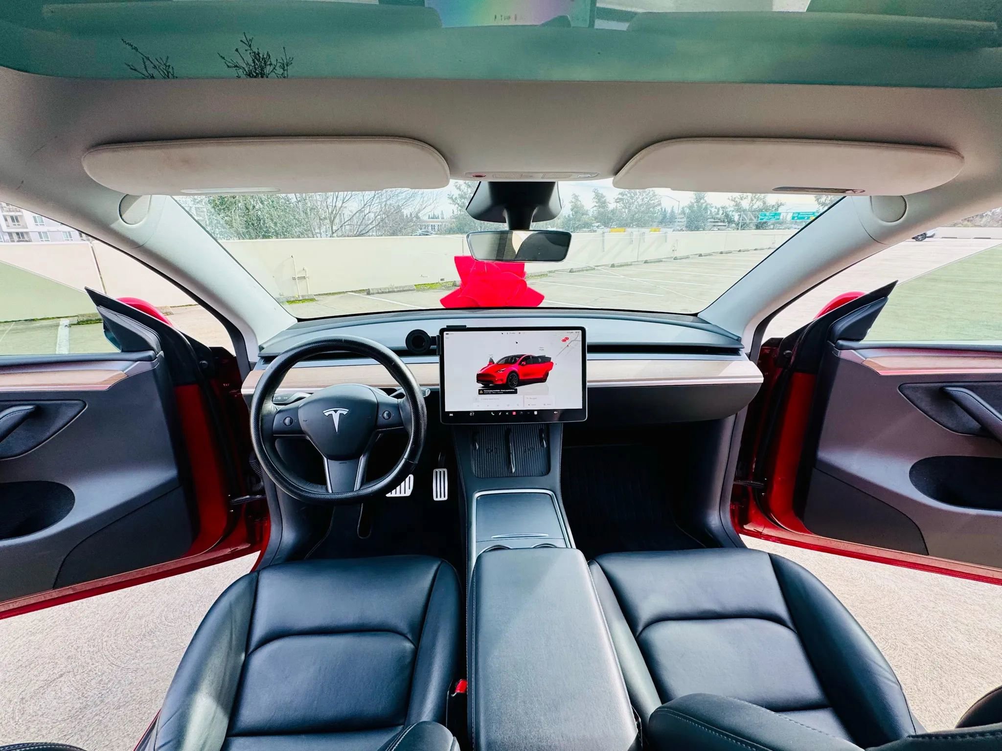 Used 2024 Tesla Model Y Performance image 17