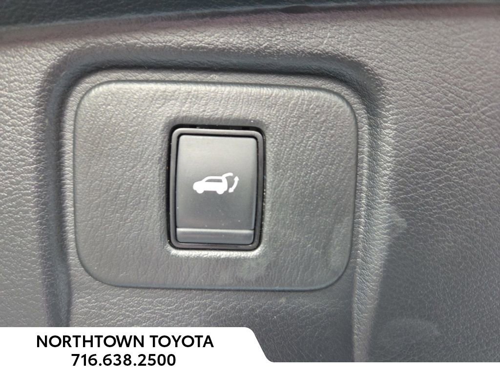 Used 2019 Nissan Murano Platinum image 9