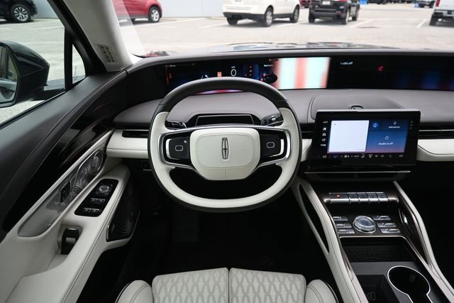 Used 2024 Lincoln Nautilus Black Label image 13