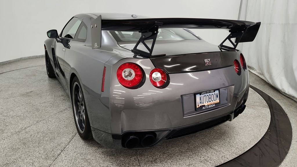 Used 2011 Nissan GT-R Premium AWD/4WD image 32