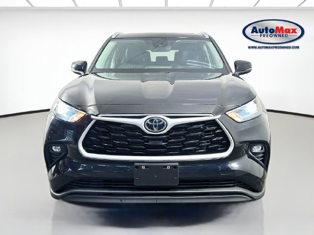 Used 2023 Toyota Highlander XLE AWD/4WD image 7