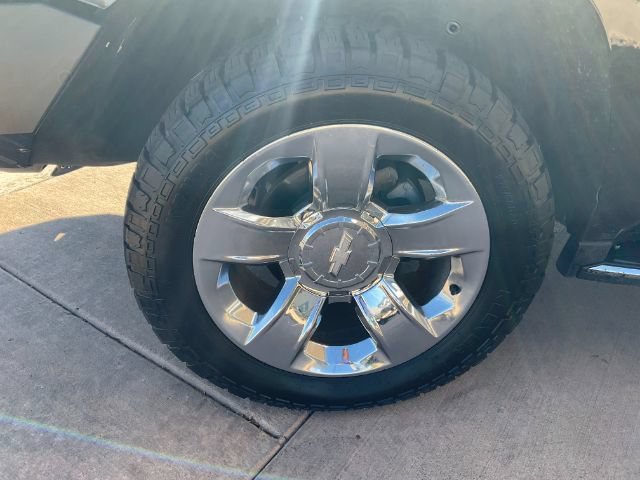 Used 2019 Chevrolet Suburban Premier AWD/4WD image 10