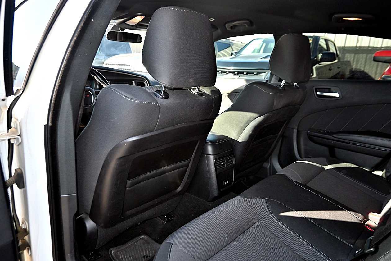 Used 2019 Dodge Charger SXT w/ Plus Group RWD image 11