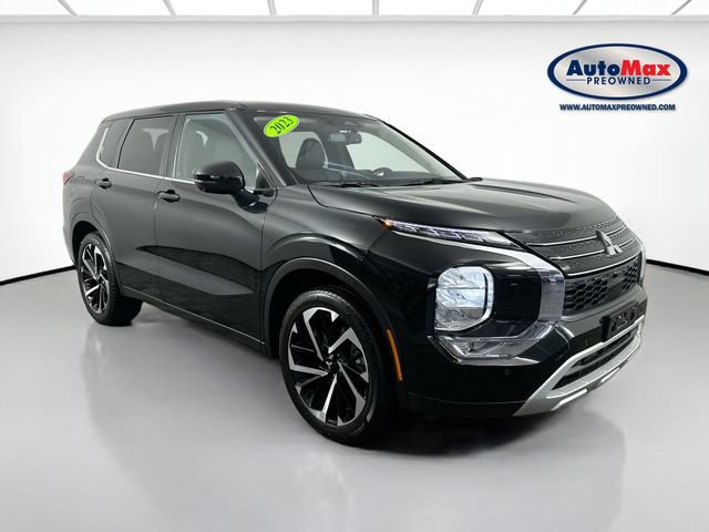 Used 2023 Mitsubishi Outlander SE